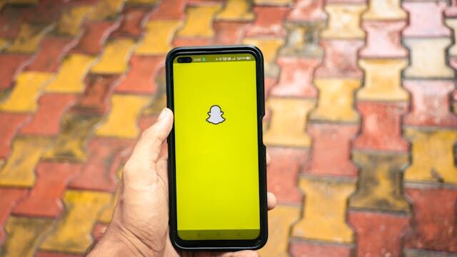 Snap utilizará los chips de Qualcomm para sus gafas de IA Specs Snap utilizará los chips de Qualcomm para sus gafas de IA Specs