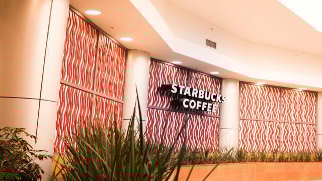 Crecen las ventas comparables de Starbucks en el primer trimestre fiscal 2026 