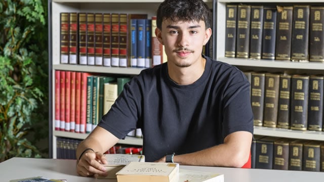 Tomás Cano, becario de la Fundación "la Caixa" y estudiante de Derecho y Filosofía en la Universidad Complutense de Madrid.