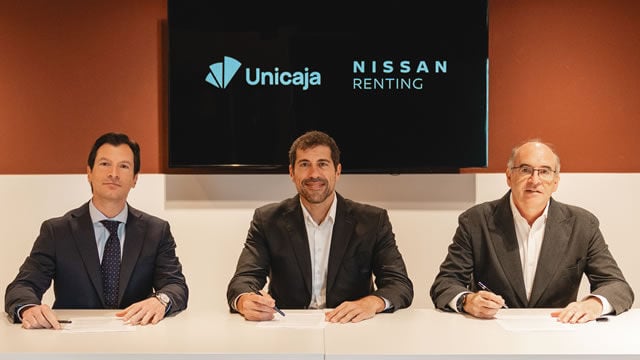 Unicaja y Nissan impulsan la movilidad sostenible de empresas y aut&oacute;nomos con un acuerdo de renting de veh&iacute;culos el&eacute;ctricos