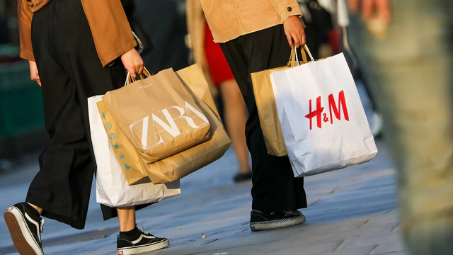 H&M se dispara en Bolsa... y ayuda a su rival Inditex a asomarse de nuevo a máximos