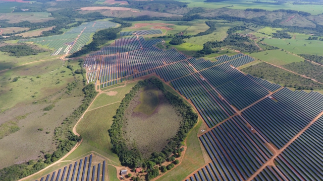 Naturgy comienza la operación comercial de dos nuevas plantas fotovoltaicas en Brasil