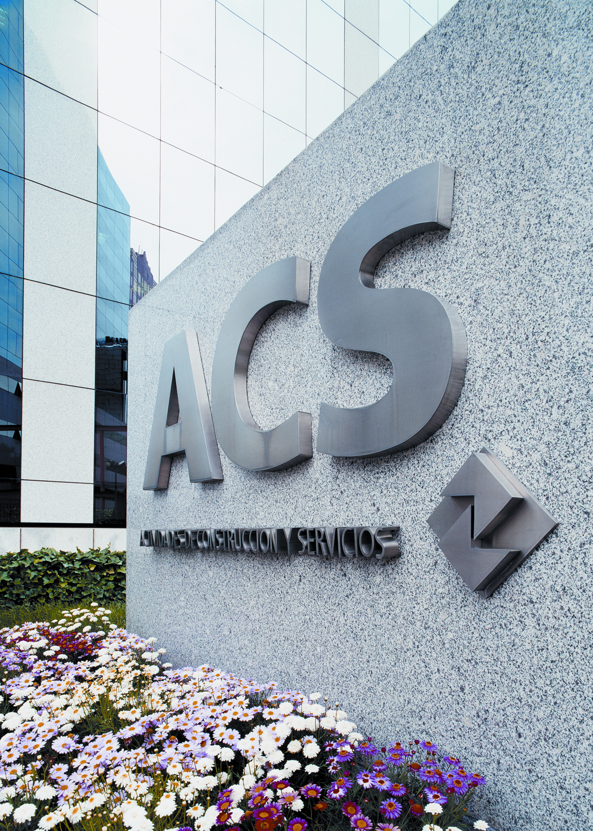 ACS logra 962 millones de beneficio en 2019
